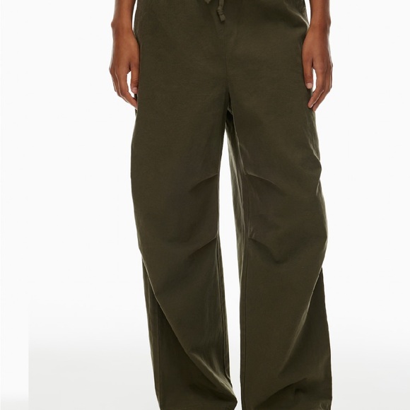 Aritzia Palo Olive Green Women's Wide-Leg Pants - Picture 2 of 5